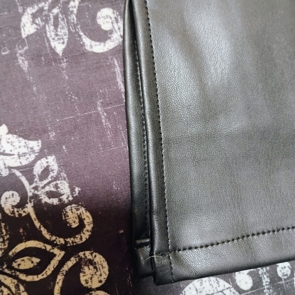 Vibrant Sleek Black Leather Pants - Picture 2 of 9